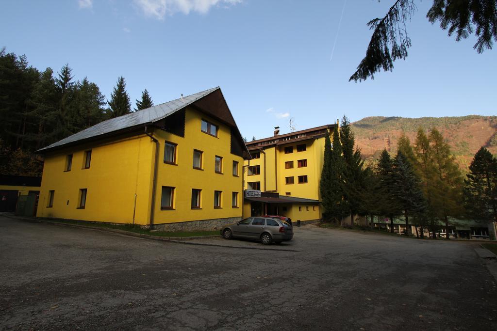 Hotel Smrecina Low Tatras ภายนอก รูปภาพ